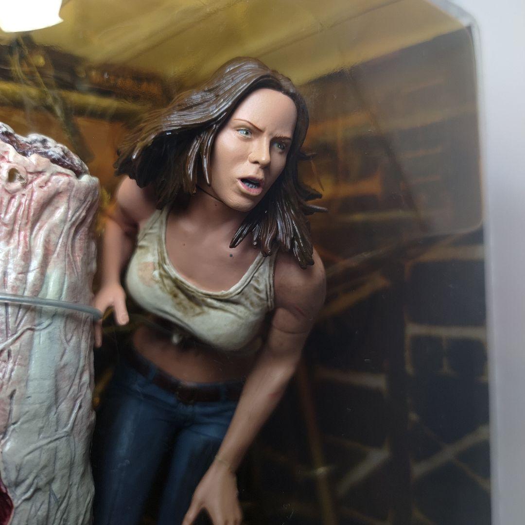 マクファーレントイズ ムービーマニアックス7【テキサスチェーンソー/エリン】