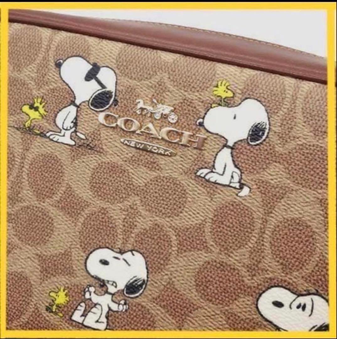 COACHコーチ ×スヌーピーコラボシグネチャーショルダーバッグ