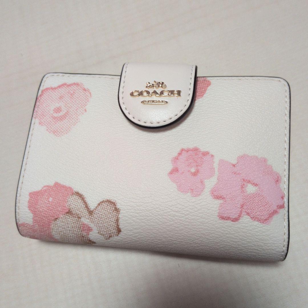 【コーチ】ミディアム コーナー ジップ ウォレット フローラルプリント 日本限定
