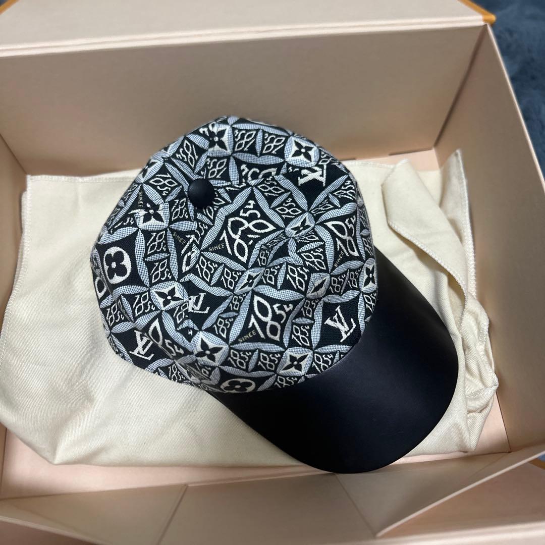 LOUIS VUITTON キャップ