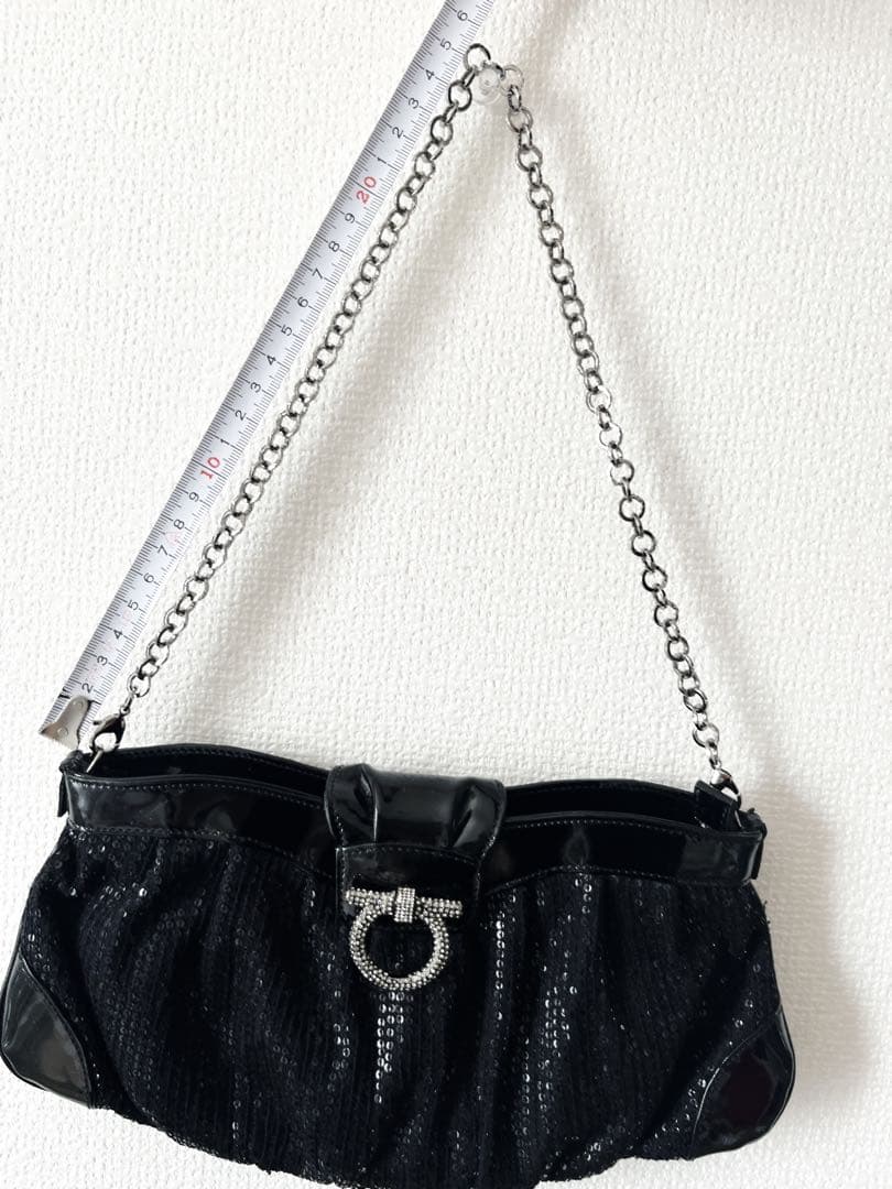 【美品】サルヴァトーレフェラガモ パーティーバッグ スパンコール