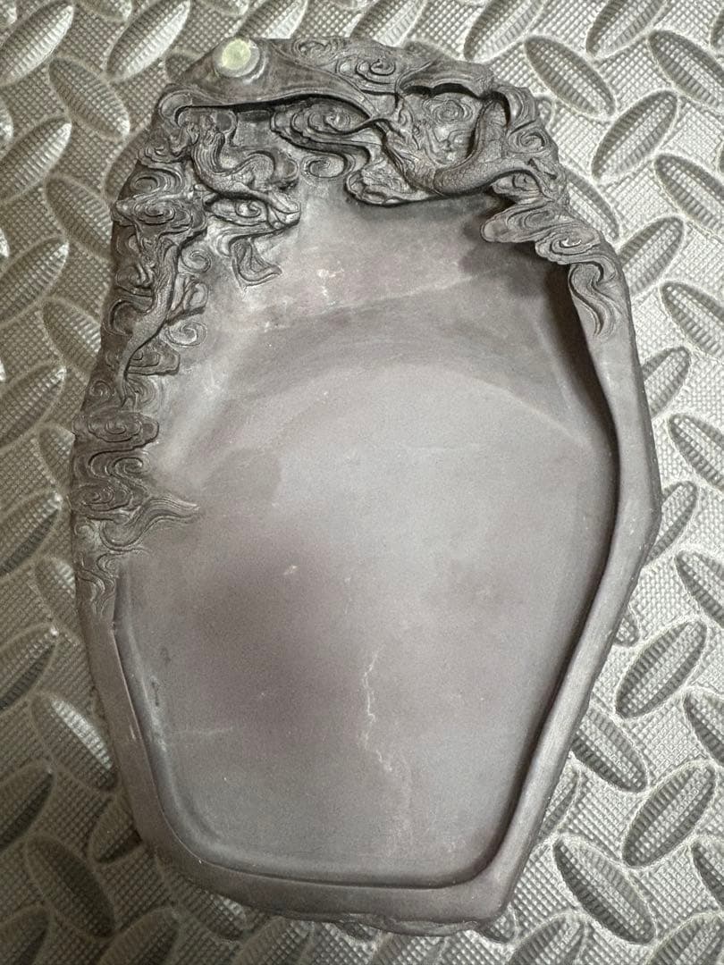 硯　龍の目