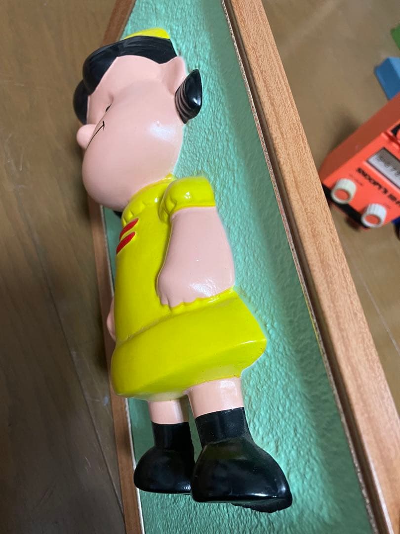 ルーシービンテージ額縁