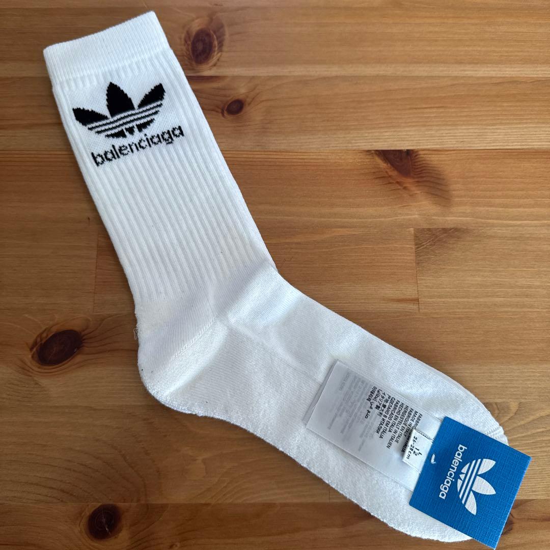 最終値下げ！新品　バレンシアガ アディダス コラボ ソックス 靴下　ホワイト　L