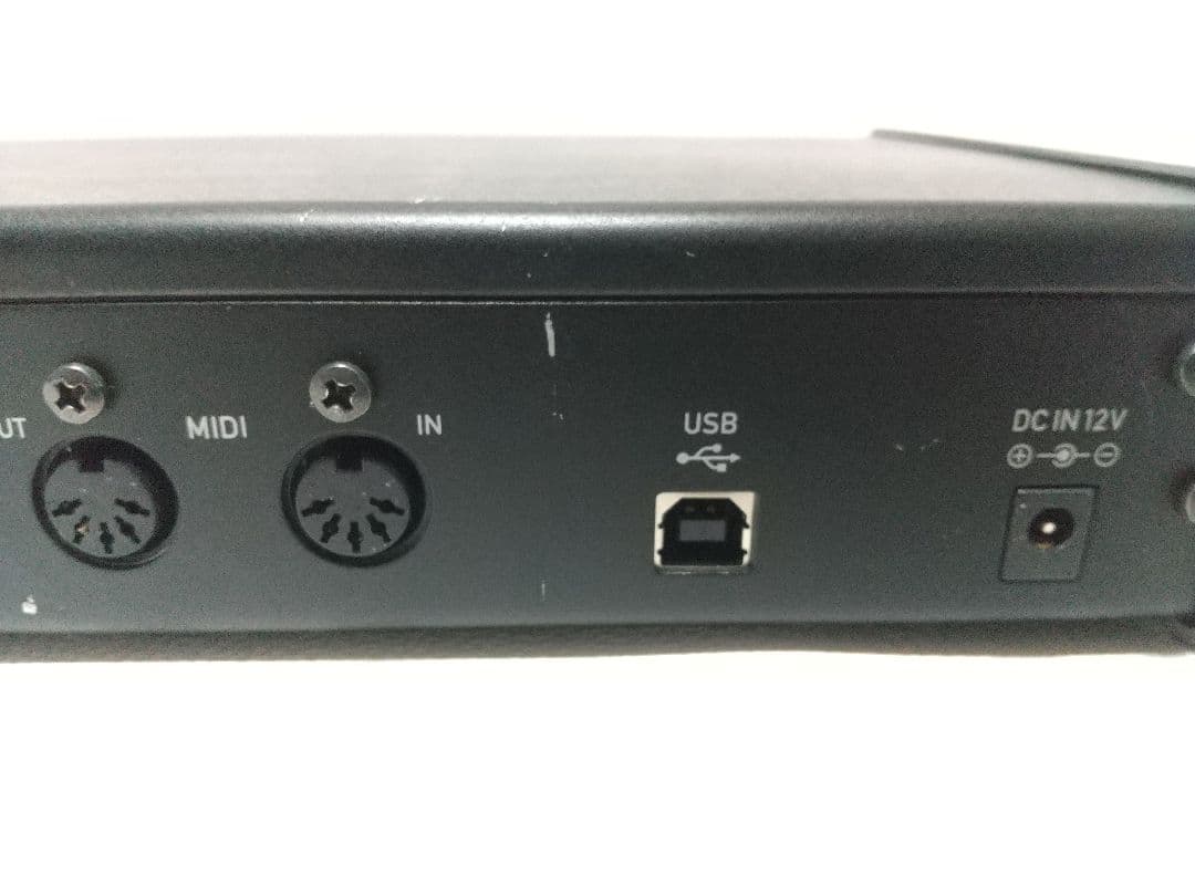 TASCAM US-4x4 オーディオインターフェイス