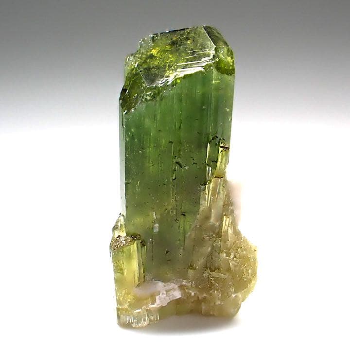 【パキスタン産】グリーントルマリン結晶