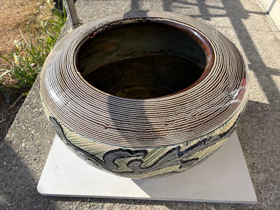 大型火鉢　装飾的な模様の 陶器　昭和初期　昭和レトロ