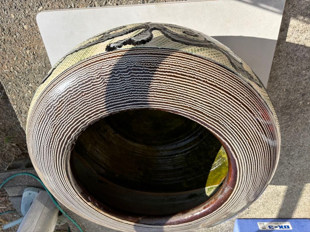 大型火鉢　装飾的な模様の 陶器　昭和初期　昭和レトロ