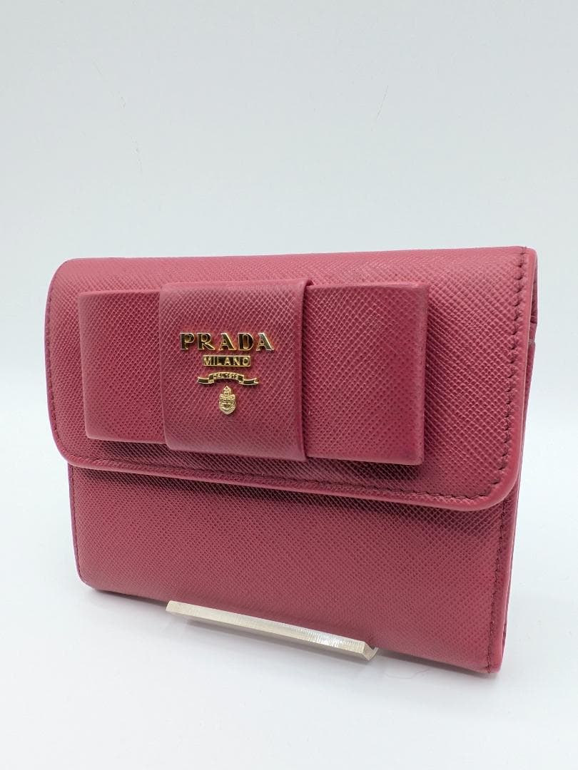 良品✨ プラダ ３つ折り財布 サフィアーノ レザー ピンク 0PG