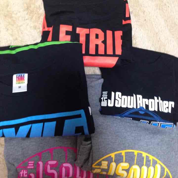 ツアーTシャツ