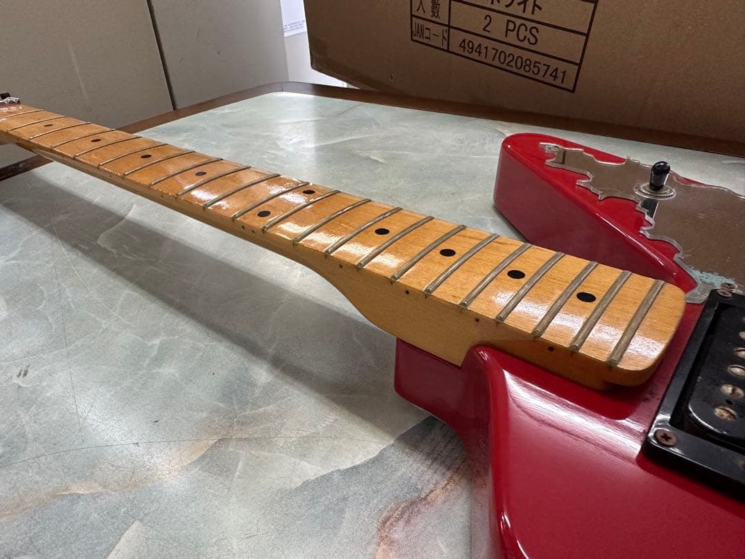 高崎晃　ランダムスター　赤ボディメイプル指板