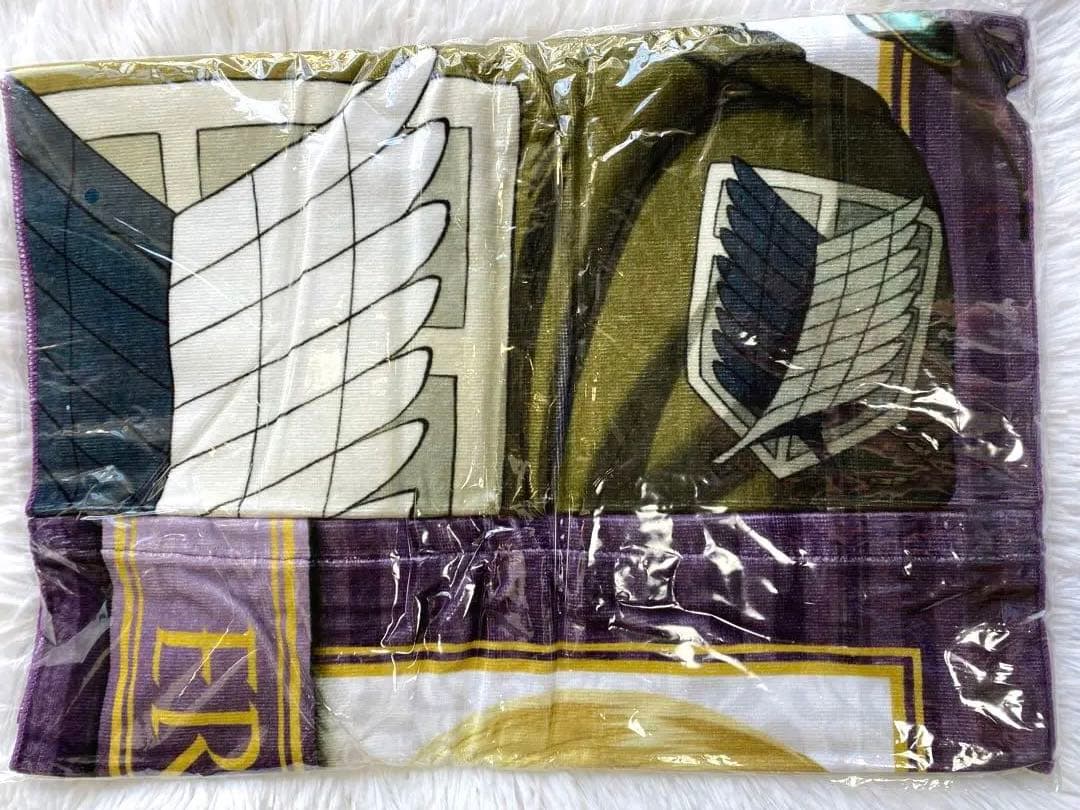進撃の巨人　BIG タオル　エルヴィン✨ （ロングコート）アクアマリン　入手困難