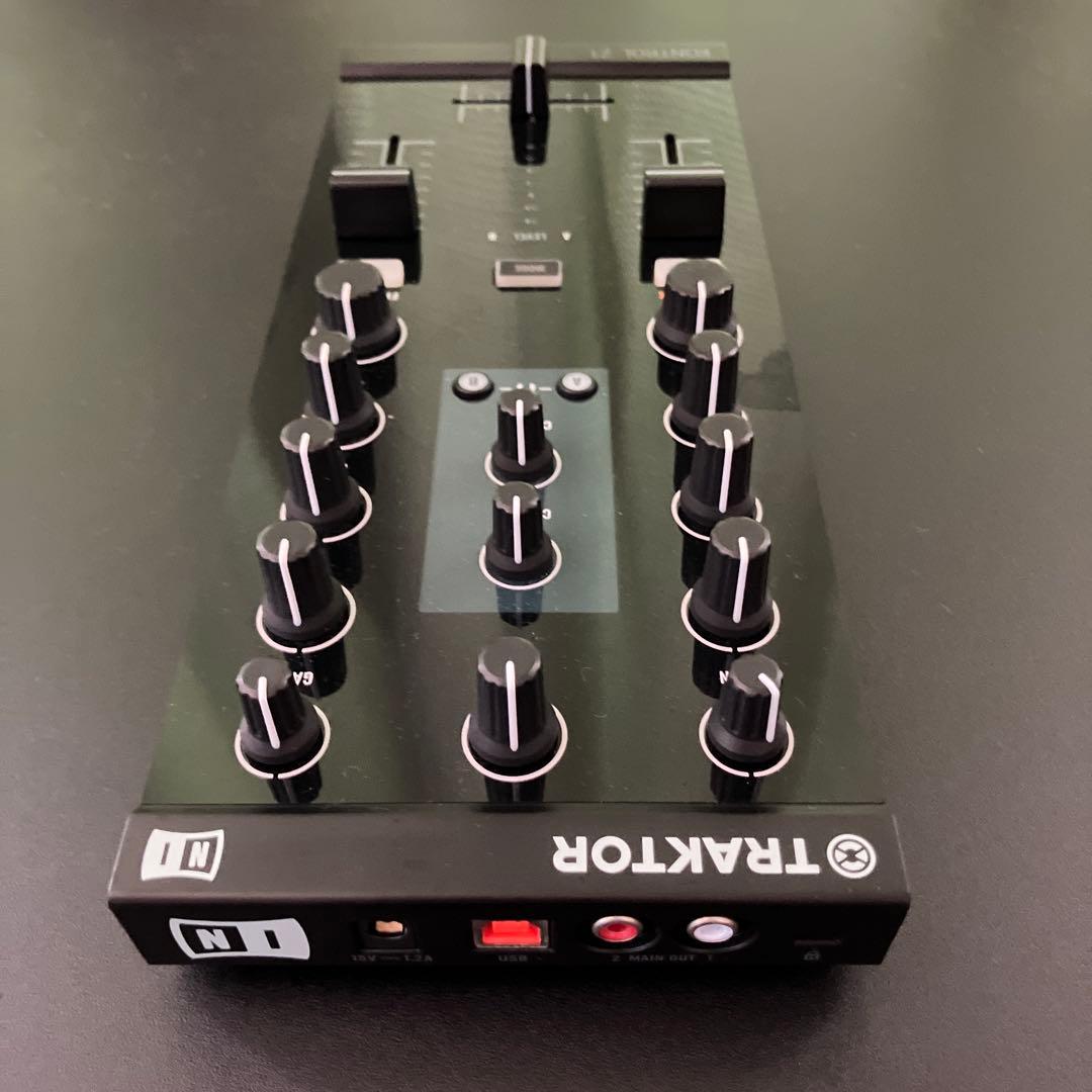DJ機材 traktor kontrol z1