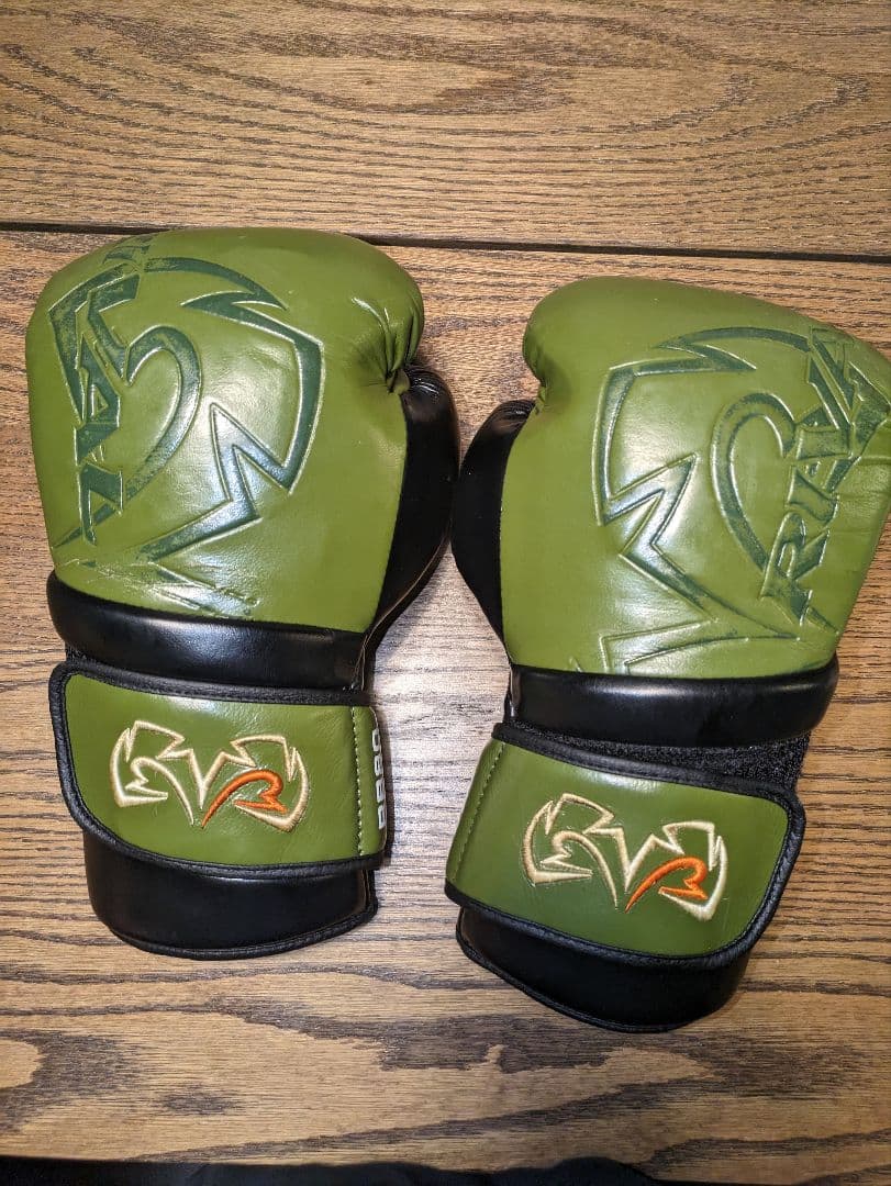 RIVAL Boxing RB80 14オンスライバル　グローブ　ボクシング