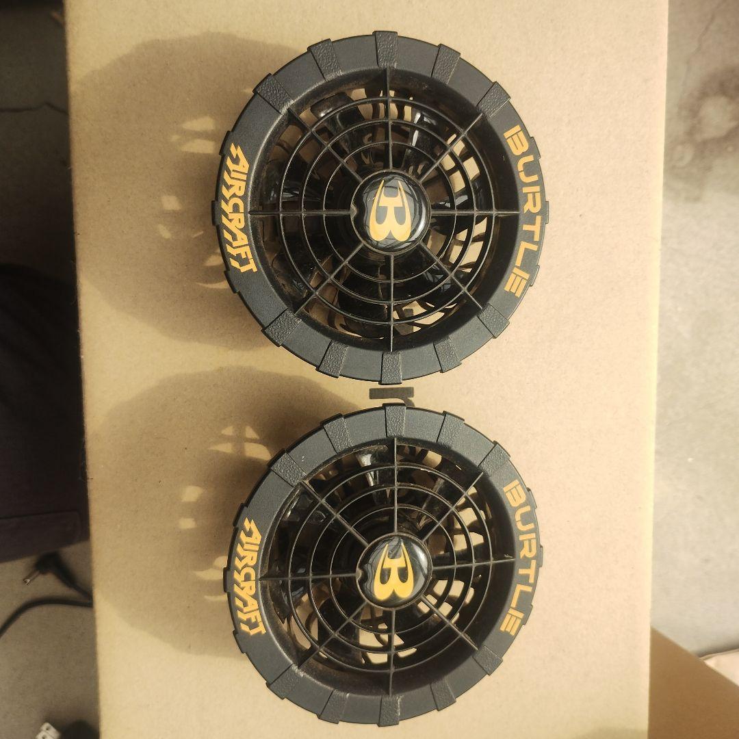 @@BURTLE AIRCRAFT 17V バッテリー（充電器付き）＆ファン@@