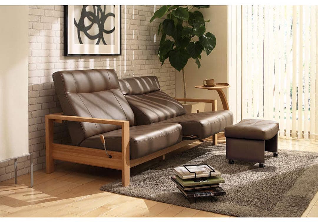 カリモク家具　コーヒーテーブル　ウォールナット材