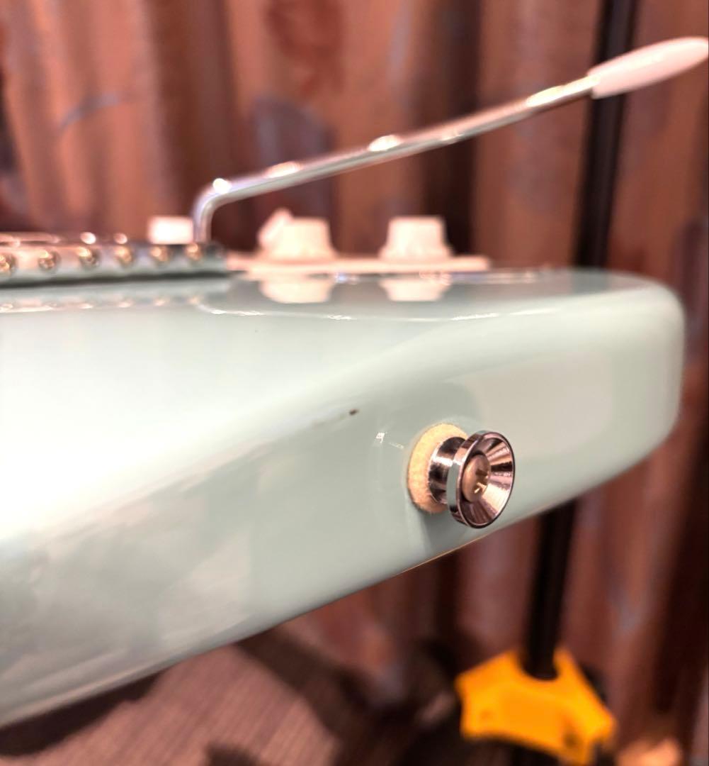 水色のSquier ストラト美品