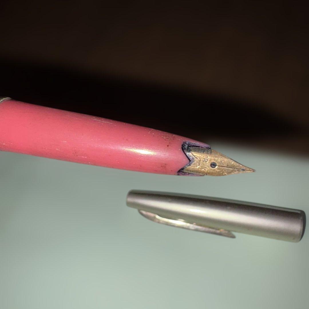 万年筆K18だと思います。