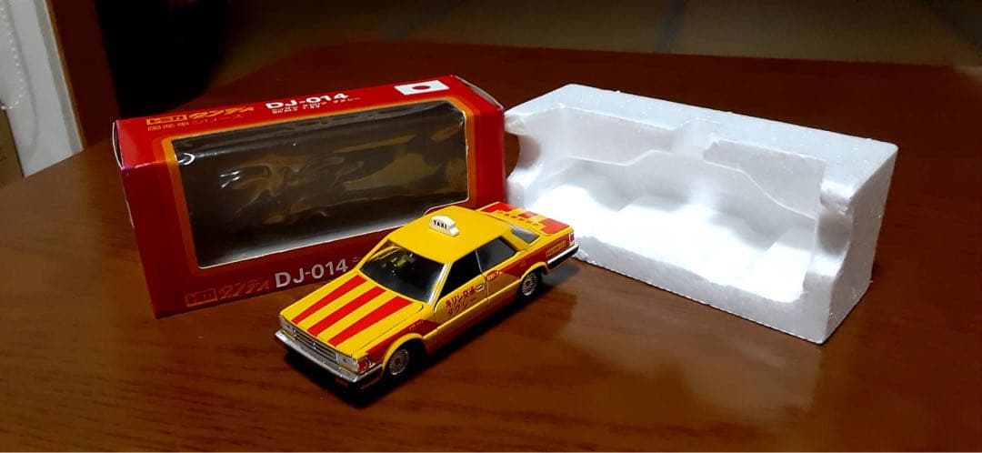 トミカ　ダンディ　 日産　グロリア　タクシー　DJ-014 1/43