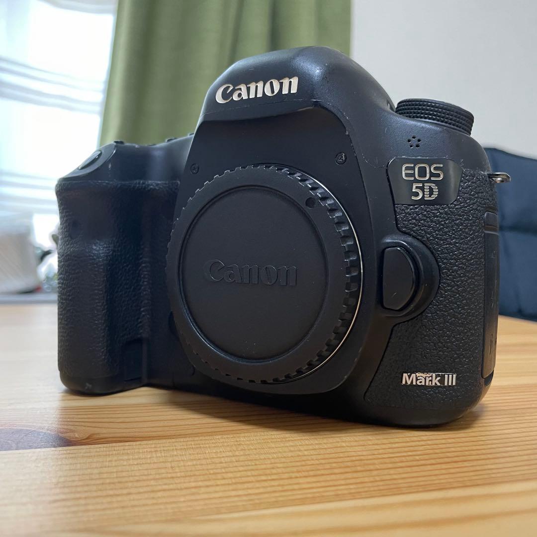 Canon EOS 5D Mark III デジタル一眼レフカメラ