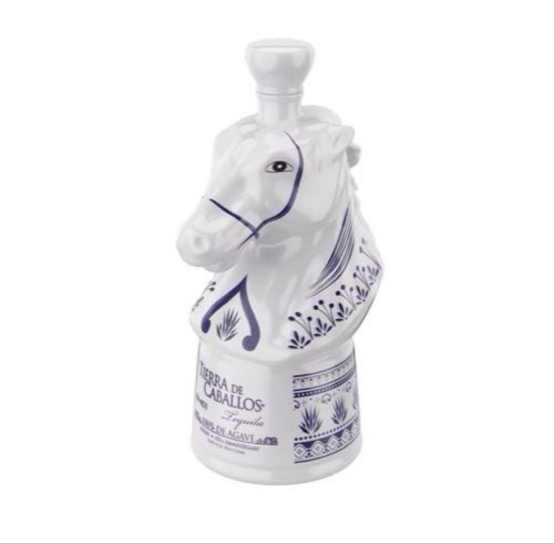 Tierra de Caballos Anejo Tequila テキーラ