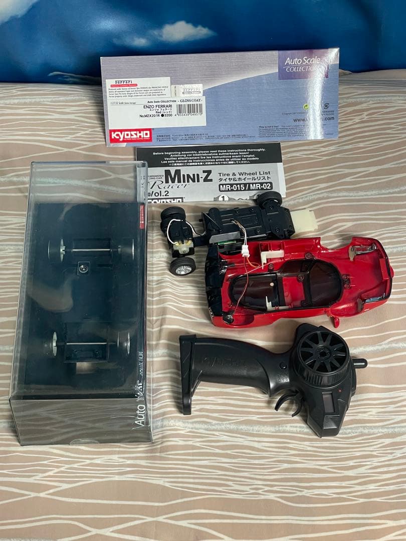 MINIZ.Nissan GT-R AUTOBACS ラジコンカー 1/10