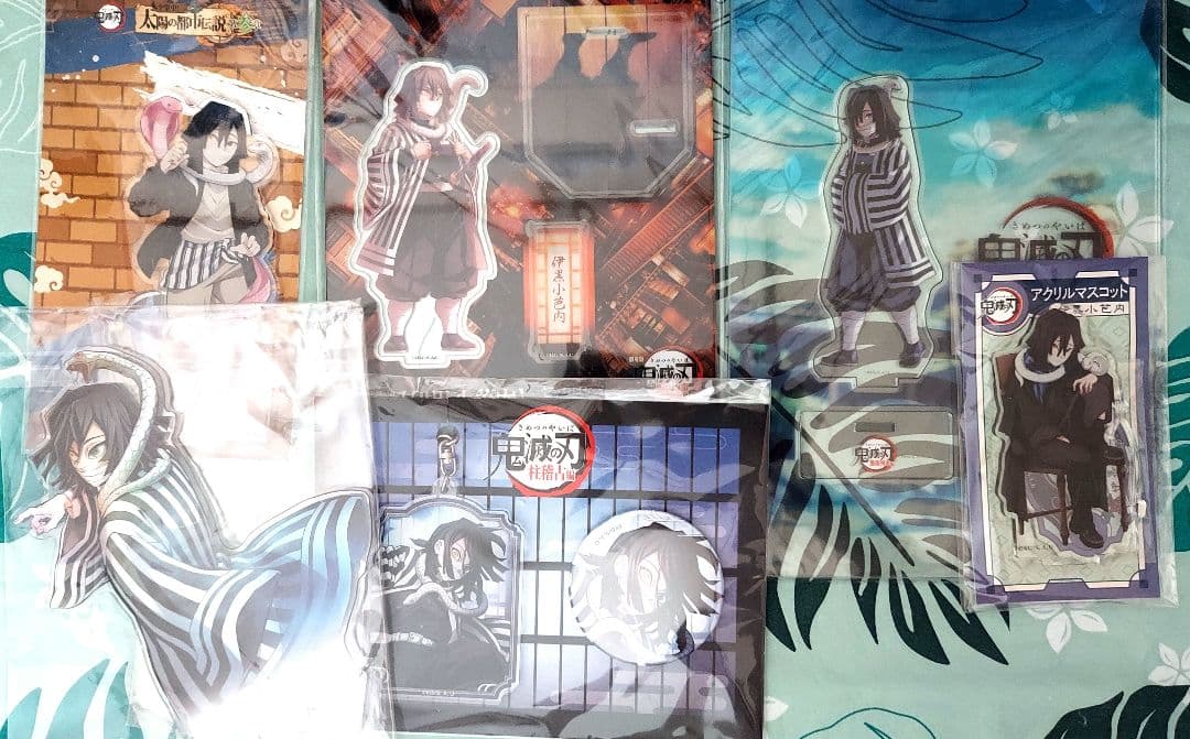 鬼滅の刃　アクリルスタンド　伊黒小芭内