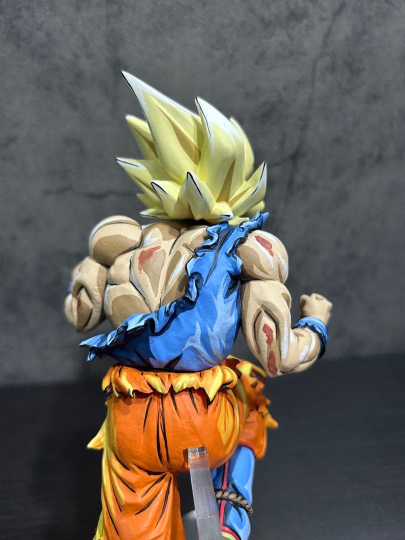 ジャンプ50周年　リペイント　孫悟空　ドラゴンボール　フィギュア　一番くじ