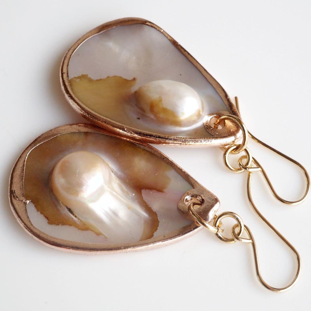 【はくとん( 'ω')ŧ‹\"ŧ‹\"】アップルグリーンカルセドニーイヤリング