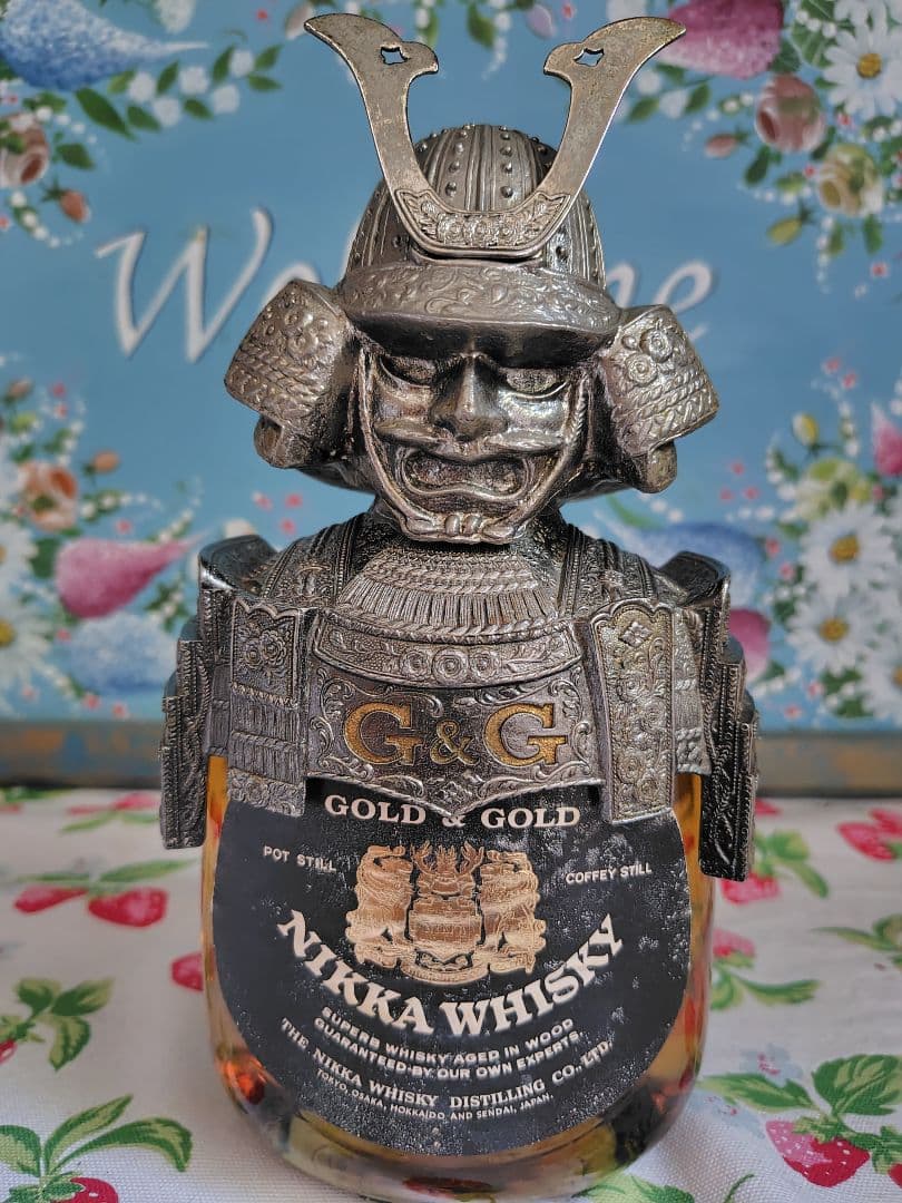 貴重 金属製　 NIKKA WHISKY ニッカウヰスキー　鎧 兜 侍 将軍