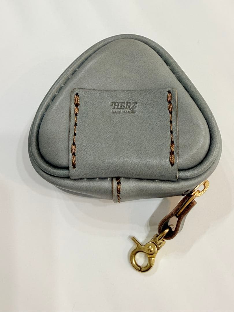 HERZ おにぎりポーチ　アイビーグレイ　カメラナス加工済み