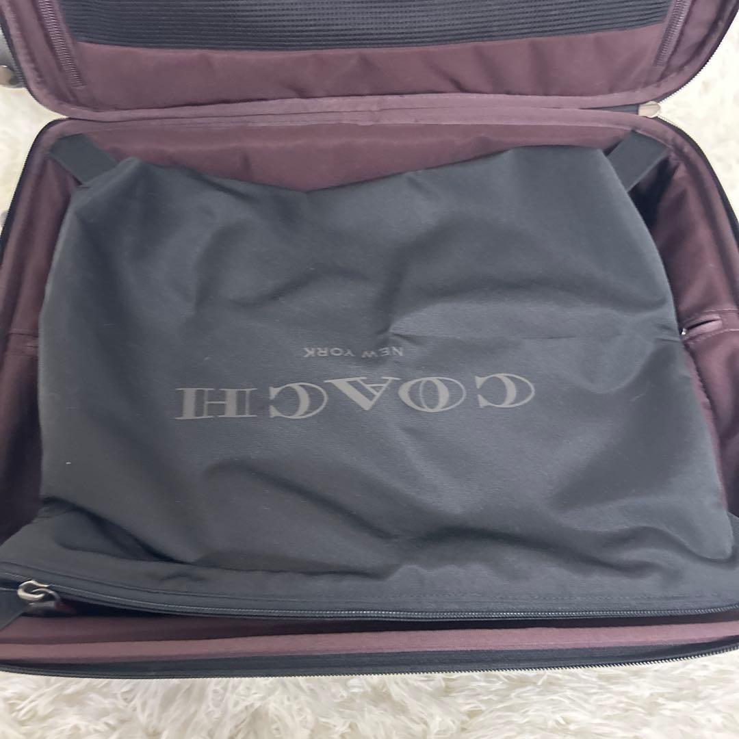 【美品】コーチ　キャリーケース　ウィールド　シグネチャー　黒　4輪