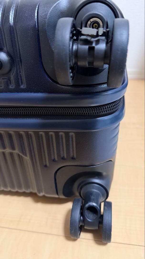 innovator イノベーター　62L INV60 スーツケース