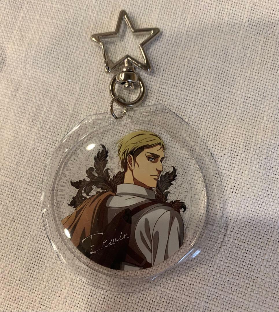 進撃の巨人　エルヴィン　グッズセット