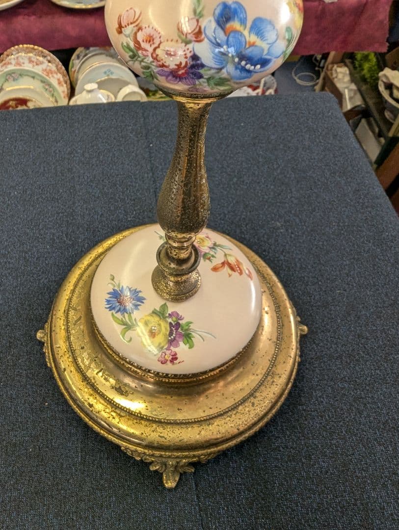 kazue　イタリー製　ヴィンテージ　スタンド式　灰皿　 花柄　ロココ調