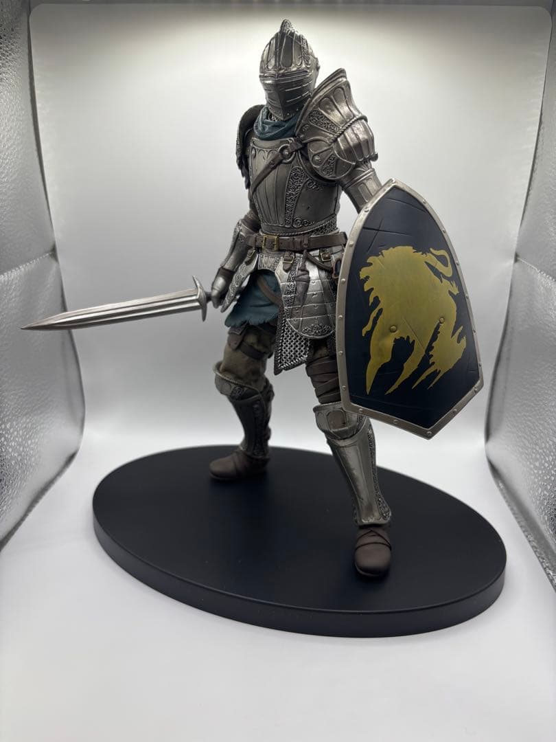 POPUPPARADE Demons Soulsフリューテッドアーマーフィギュア
