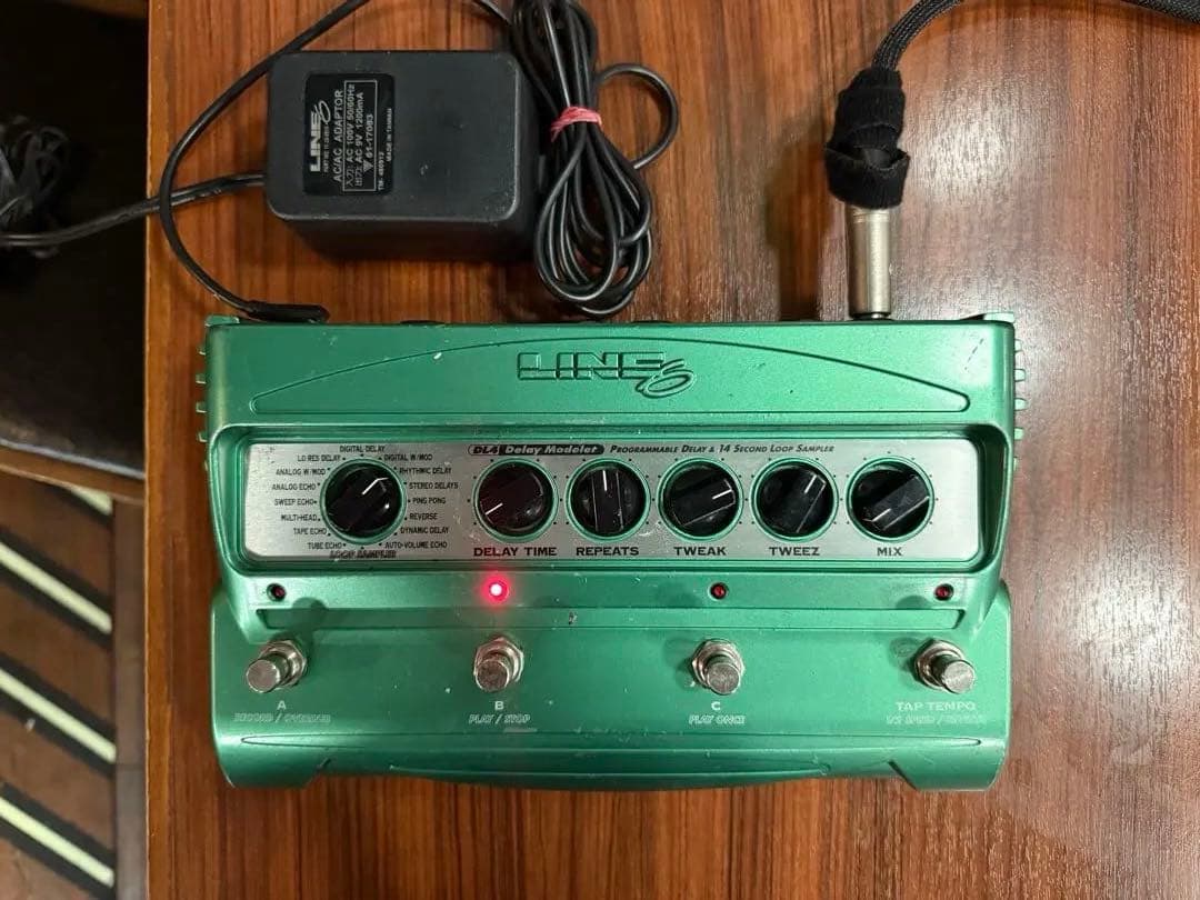 ※21:00まで値下げ中！Line 6 DL4 ※専用純正アダプタ付 中古