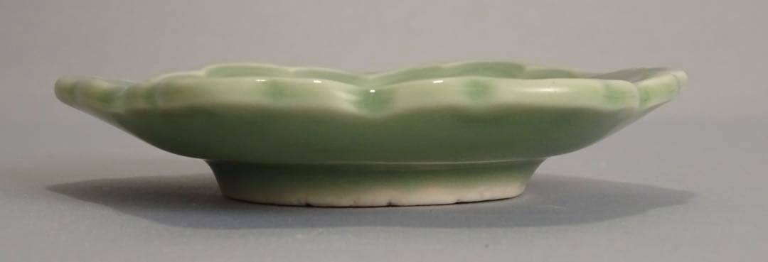 江戸時代　後期　三田青磁　小皿　4点　鹿に猿　菊　亀形　花文　豆皿　コレクション