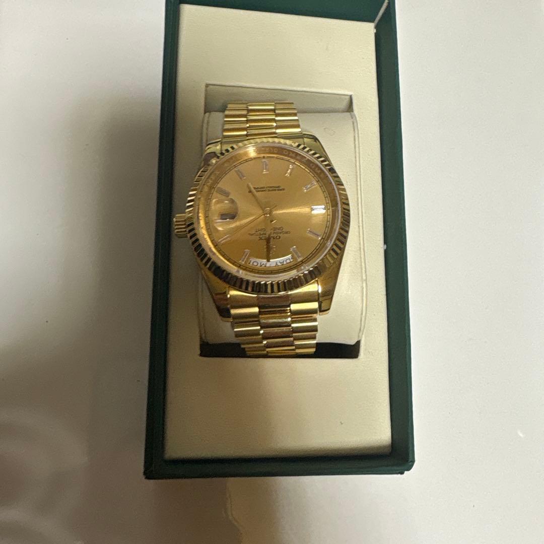 時計 8008