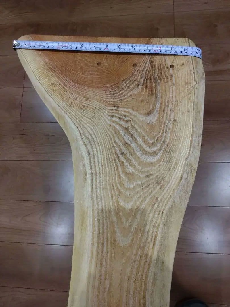 欅のベンチ（70）山口寿美子❕ケヤキの模様、曲線をお楽しみくださいね。