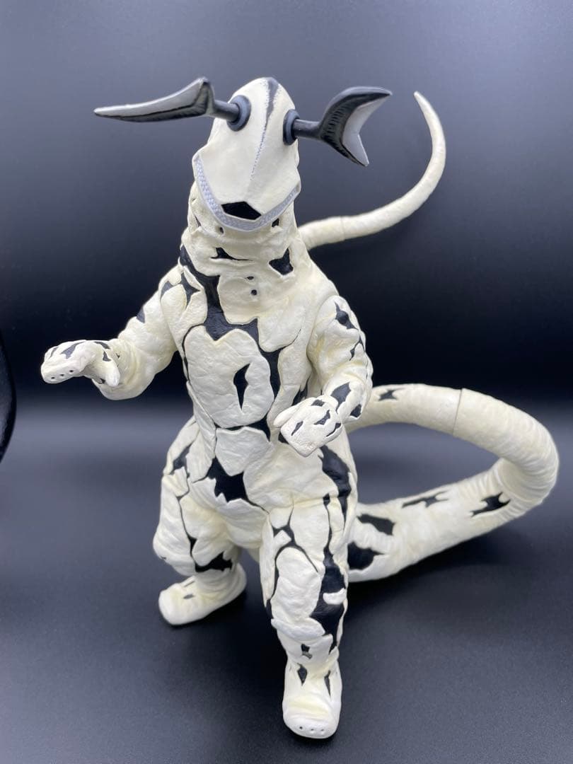 ビリケン　エレキング　ソフビ塗装済完成品 ウルトラセブン