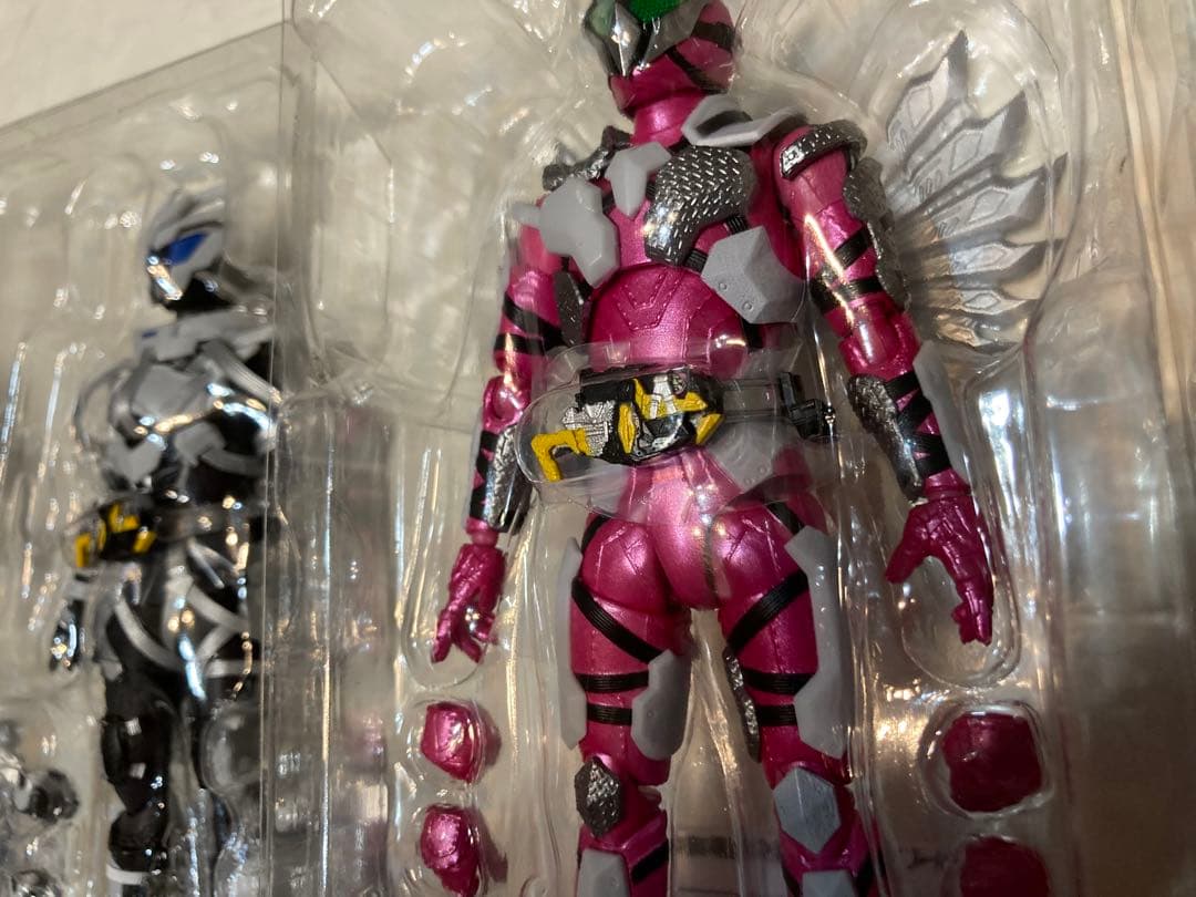 非接触⭐️滅亡迅雷.net 仮面ライダー6体＋アクリルロゴディスプレイセット