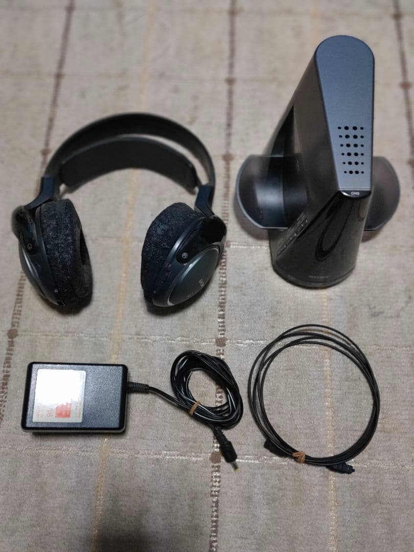 SONY　ワイヤレスヘッドフォン ホン