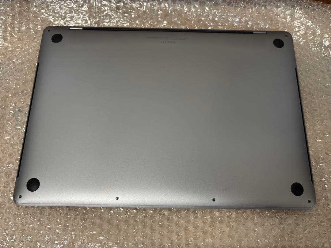 MacBook Pro 15インチ A1990 i9 Radeon Pro