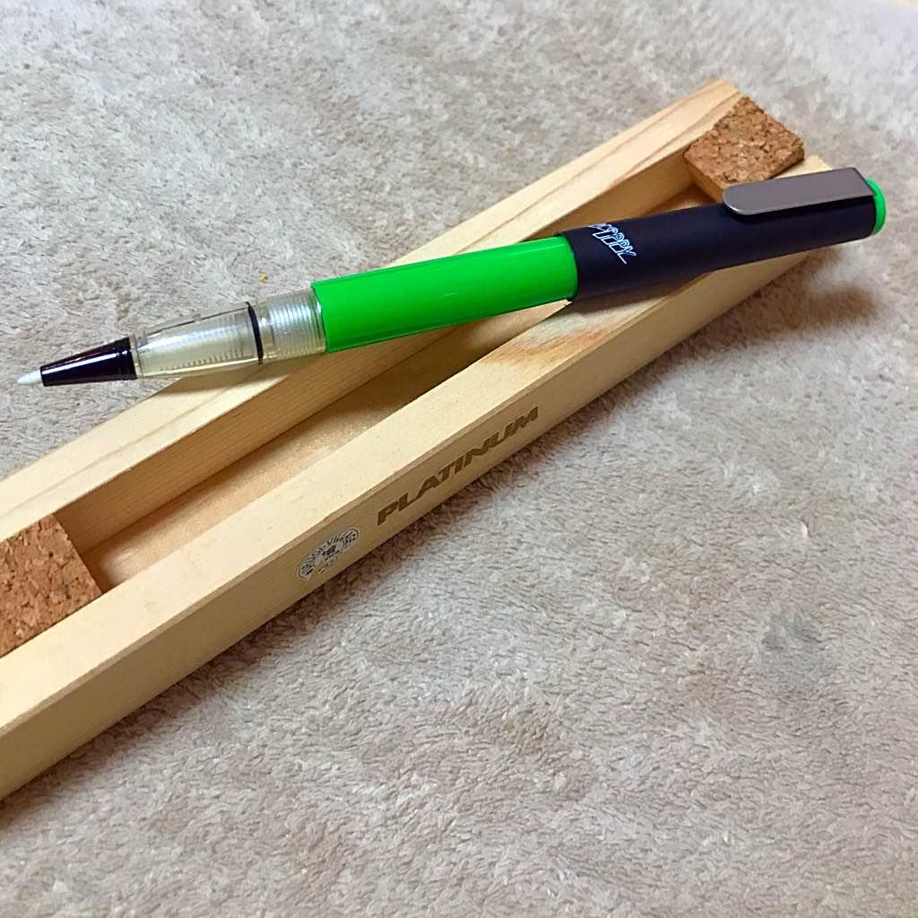 超希少 SN-800A 緑軸 未使用 木製ケース付き プラチナ ソフトペン