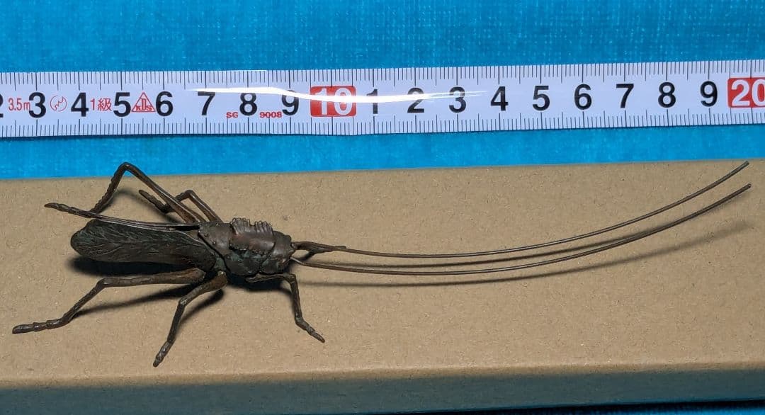 【希少】自在置物　銅製　バッタ　飛蝗　アンティーク　古美術の彫刻 約20cm