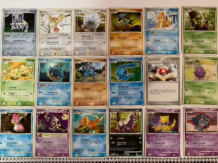 ポケモン　シール　カード