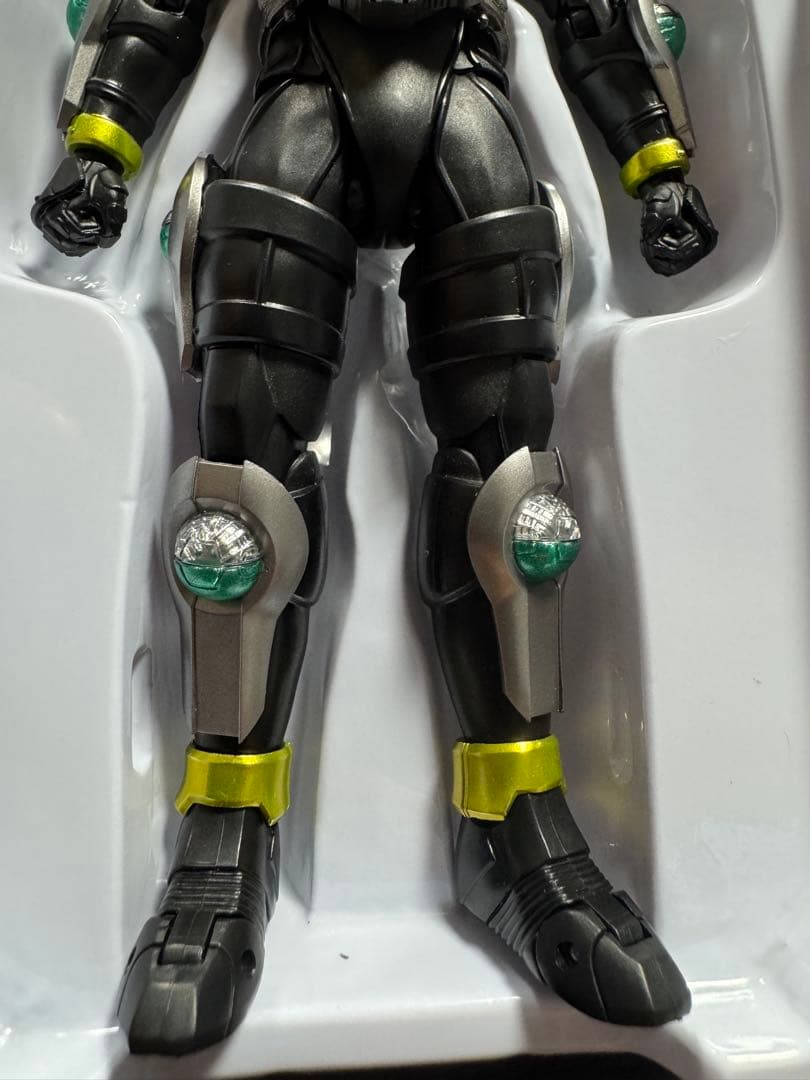真骨彫製法 仮面ライダーバース　CLAWs・サソリ　おまけ付き