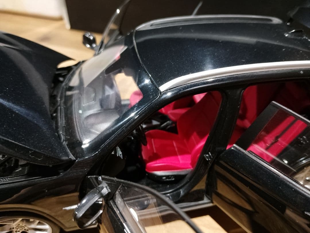 1/18 京商　BMW X1 xDrive28i ミニカー　サファイアブラック