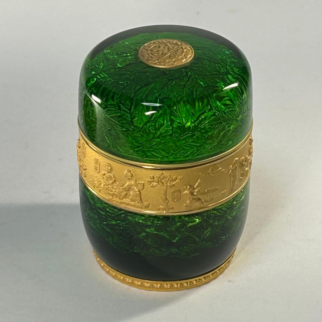 中国製　緑色ガラス　茶入れ